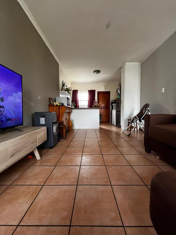 2 Bedroom Property for Sale in Guldenland Western Cape